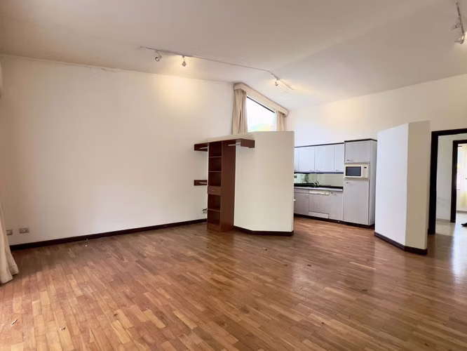 Escazu - Piscina Propia - 7 habitaciones - Para REMODELAR - Apto independiente