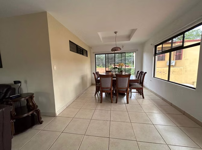 Venta propiedad con dos apartamentos independientes, Pozos de Santa Ana - Imagen 2