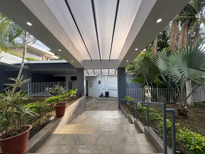 ALQUILER/ VENTA DE CASA EN LOMAS DE CARIARI - Imagen 14