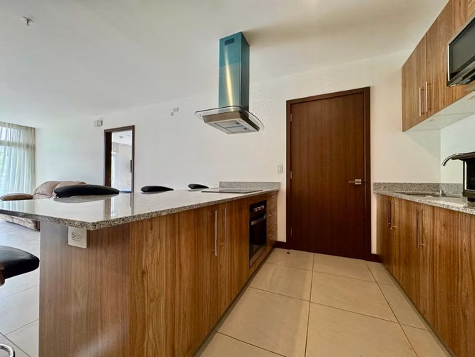 Se Vende hermoso apartamento de lujo en Vía Natura - Imagen 2