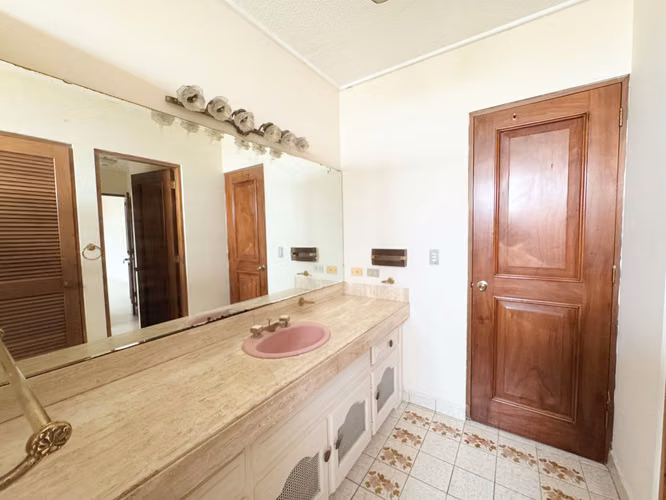 Casa en alquiler- Ideal para Embajada o Cuerpo Diplomático - Imagen 13