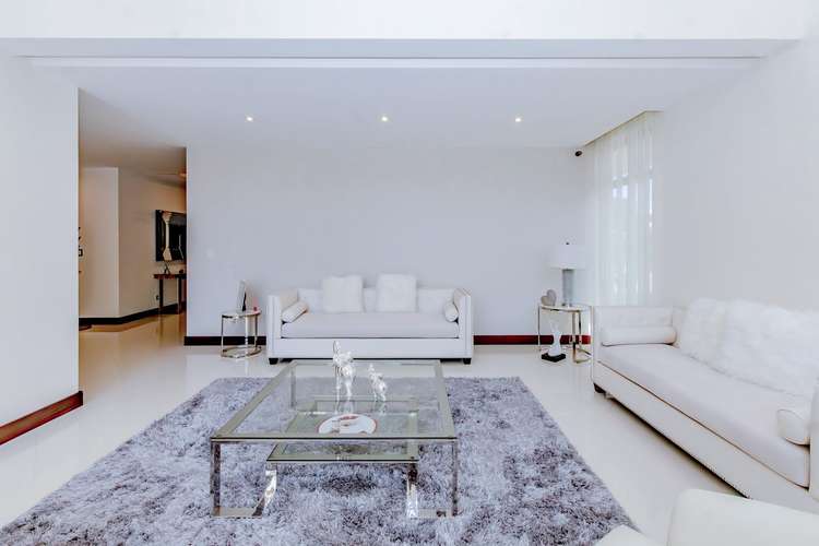 CASA CONTEMPORÁNEA EN VENTA SANTA ANA* - Imagen 9