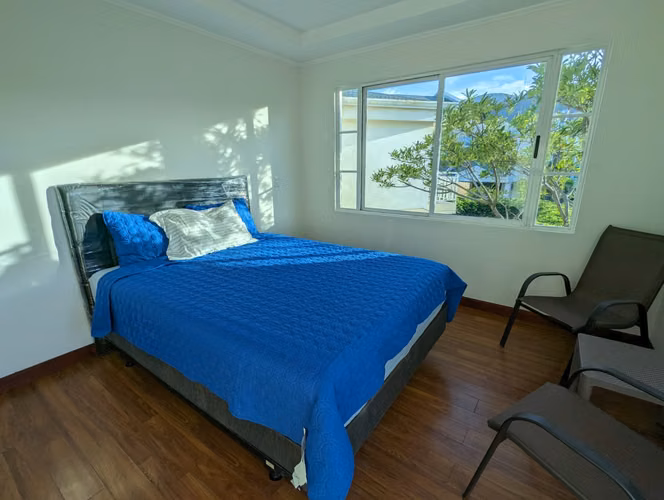 MODERNA Y AMPLIA CASA EN CONDOMINIO - Imagen 14