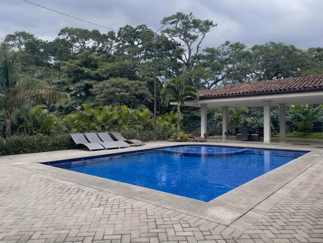 ALQUILER CASA AMUEBLADA EN SANTA ANA* - Imagen 18
