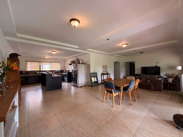 Venta de casa Una Planta en Piedades de Santa Ana - Imagen 8