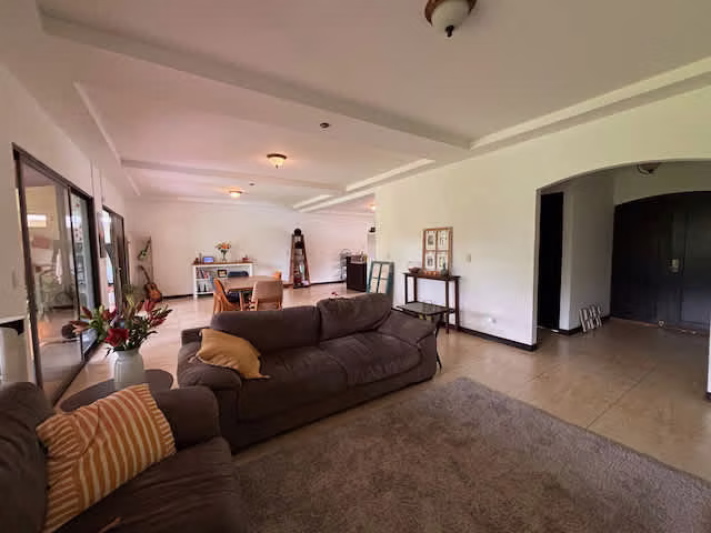 Venta de casa Una Planta en Piedades de Santa Ana - Imagen 11