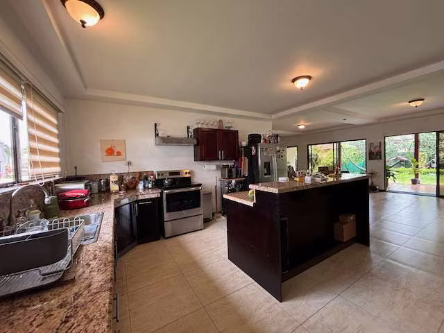 Venta de casa Una Planta en Piedades de Santa Ana - Imagen 10