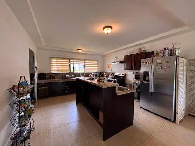 Venta de casa Una Planta en Piedades de Santa Ana - Imagen 7