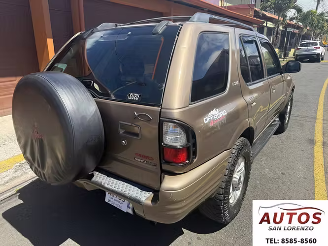 ISUZU RODEO LSE 2001 MANUAL 4X4