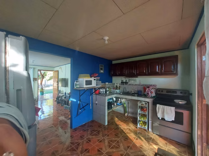 SE VENDE LINDA CASA EN ZAGALA VIEJA - MIRAMAR - PUNTARENAS