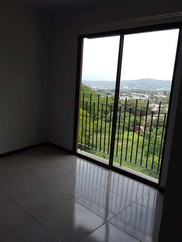 Se alquila apartamento en Piedades,Rio Oro de Santa Ana – 445.000 (incluye mantenimiento) - Imagen 8