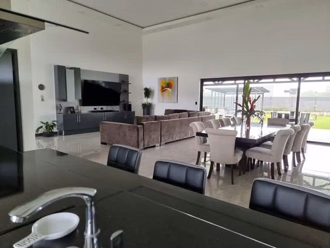 Casa en venta en condominio en San Isidro Heredia 13811