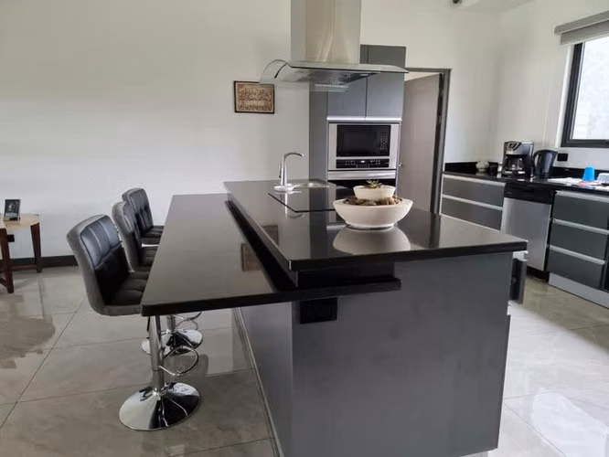 Casa en venta en condominio en San Isidro Heredia 13811
