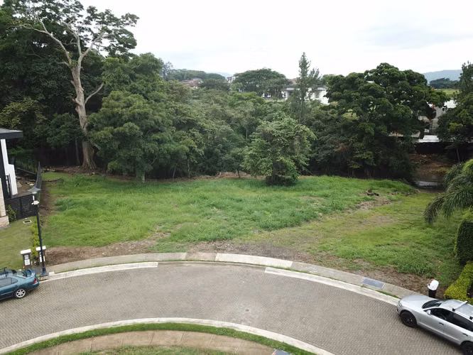 LOTE RESIDENCIAL EN VENTA HACIENDA ESPAVEL LA GUÁCIMA, ALAJUELA JV545 - Imagen 3