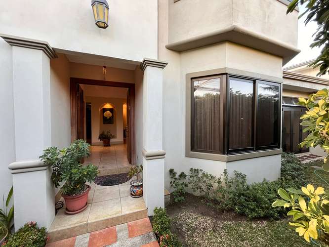 CASA EN ALQUILER/VENTA GUACHIPELÍN DE ESCAZÚ* - Imagen 9