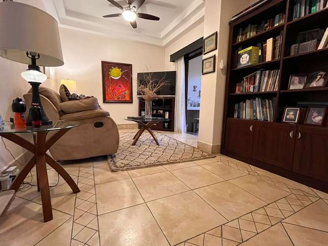 CASA EN ALQUILER/VENTA GUACHIPELÍN DE ESCAZÚ* - Imagen 5