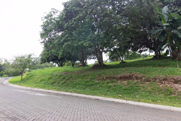 Lote de Oportunidad!!  Venta Naranjo Condominio Natura