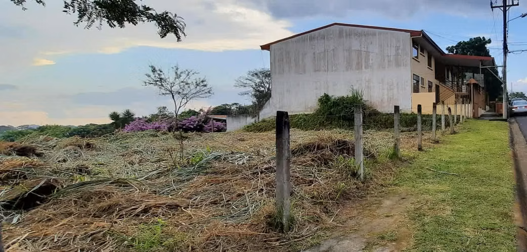 SE VENDE LOTE INDEPENDIENTE - RES. C/ AGUJA - GUAYABOS - CURRIDABAT - Imagen 2