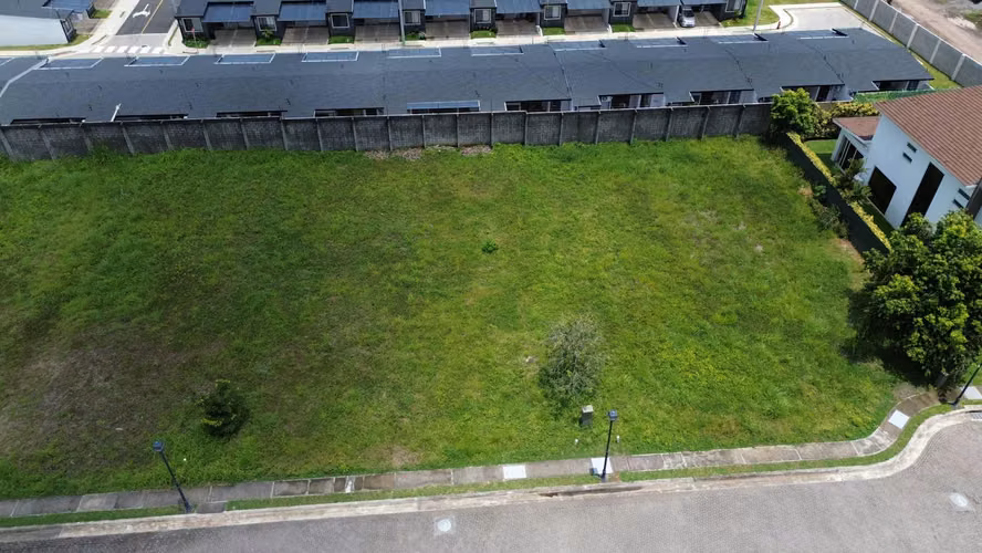 LOTES EN VENTA CONDOMINIO LINDORA DE SANTA ANA. DESDE 623 m2 - Imagen 9