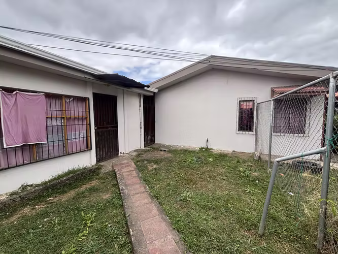 Venta de apartamentos alquilados en Granadilla de Curridabat. Barrio José María Zeledon. - Imagen 4