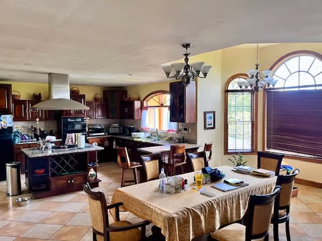 Vivienda en quinta cerca del centro de San Rafael 8820m2 terreno