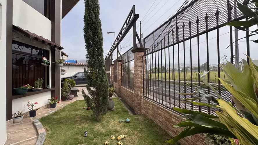 Venta Casa Cartago San Nicolás Taras La Lima 3 dormitorios 3 baños
