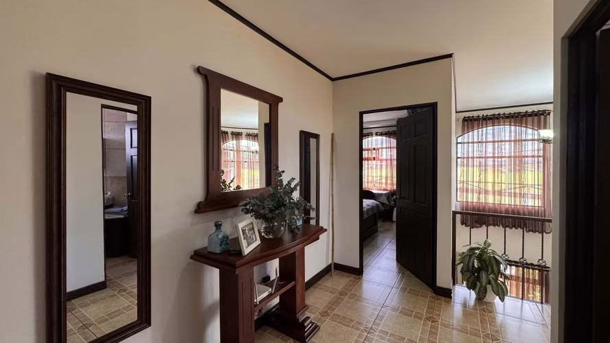Venta Casa Cartago San Nicolás Taras La Lima 3 dormitorios 3 baños