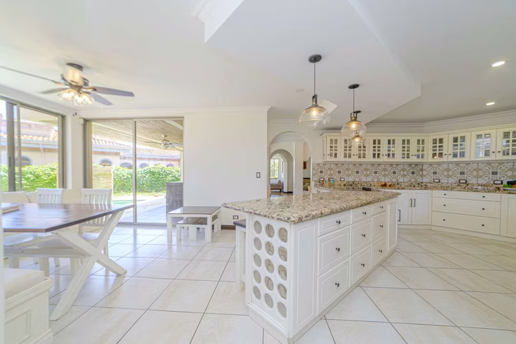 Casa a la venta en Hacienda Los Reyes, La Guácima