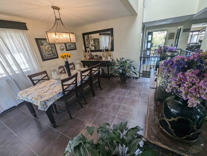 Francosta Exquisita casa con amplios espacios y excelentes acabados