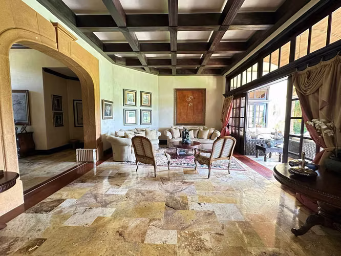 Espectacular casa de lujo en Santo Domingo de Heredia