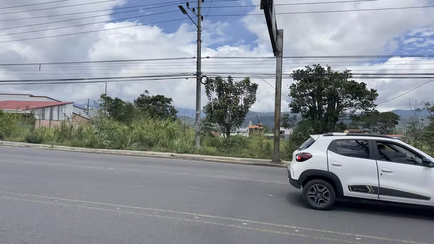 Venta Terreno 8.736 m2 | Uso Mixto: Industrial, Comercial y/o Torre (8 Pisos) | Cartago