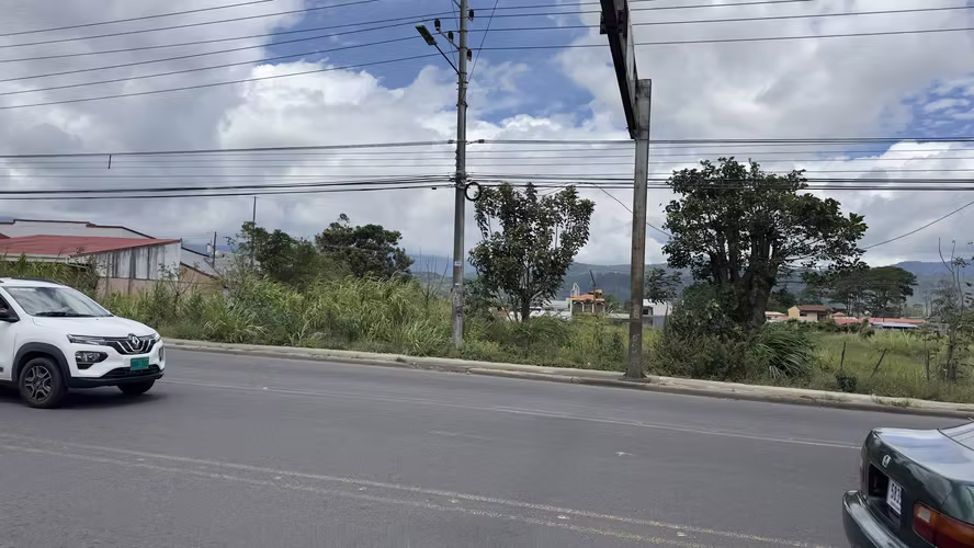 Venta Terreno 8.736 m2 | Uso Mixto: Industrial, Comercial y/o Torre (8 Pisos) | Cartago