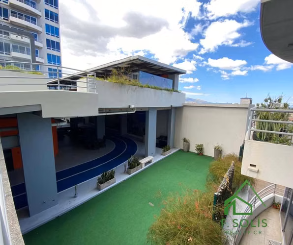 Venta de Apartamento con Menaje en Torres Paseo Colón