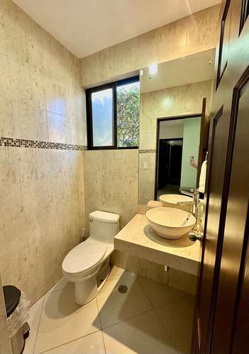 ALQUILER O VENTA CASA EN CONDOMINIO EN GUACHIPELÍN* - Imagen 6