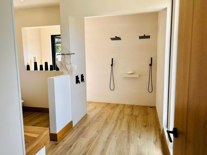 VENTA DE CASA DE LUJO HACIENDA PINILLA CON MOBILIARIO COMPLETO