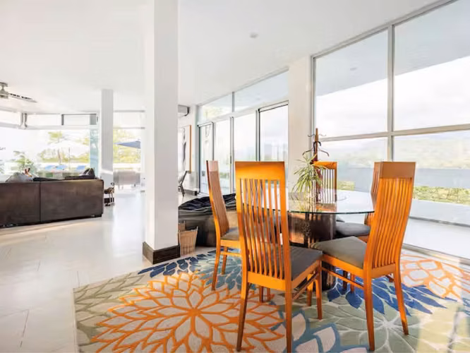 VENTA DE CASA DE PLAYA EN PUNTA LEONA