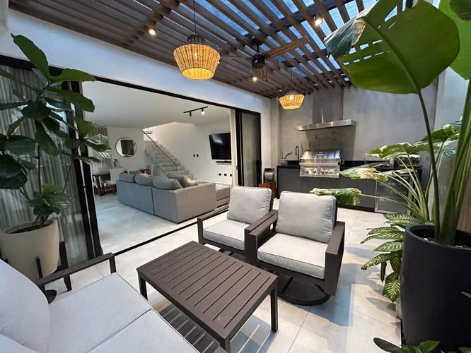 VENTA DE CASA EN CONDOMINIO NUEVO NAIA