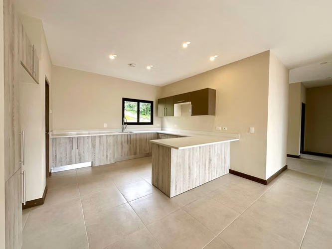 VENTA DE APARTAMENTO EN CONDOMINIO VISTA AL VALLE - SANTA ANA - Imagen 2