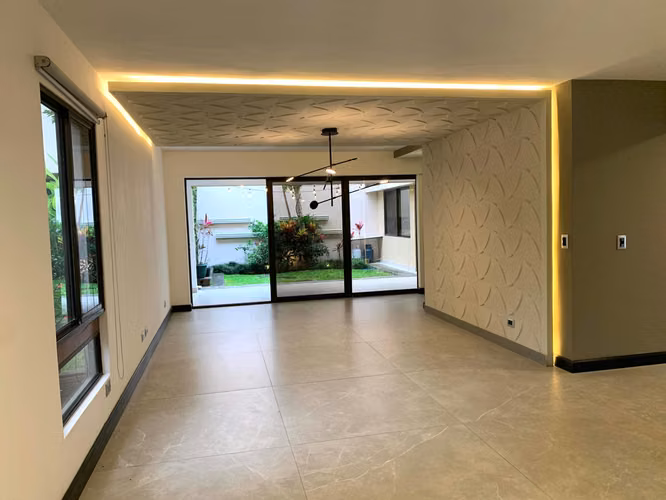 Venta de casa en Condominio, recién remodelada en San Rafael de Escazú - Imagen 9