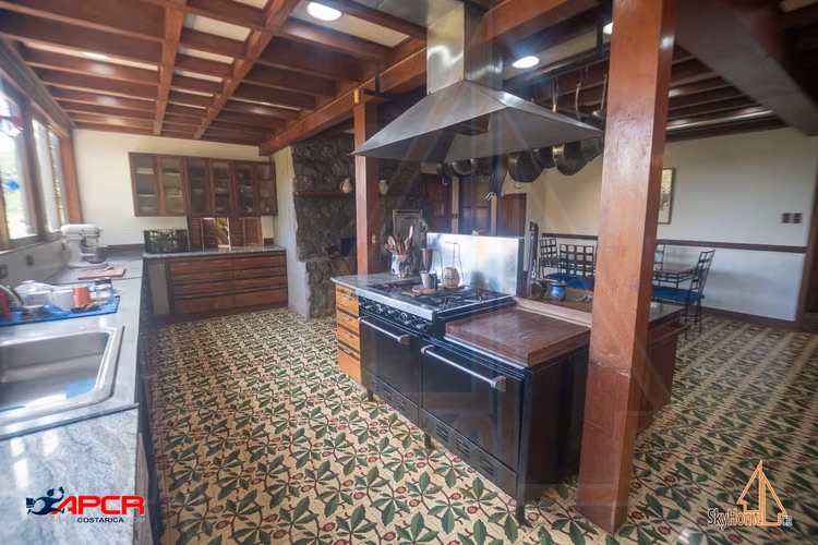 2013 / Encantadora Casa en Venta / Jaboncillos, Escazú - Imagen 7