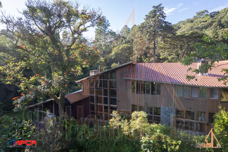 2013 / Encantadora Casa en Venta / Jaboncillos, Escazú - Imagen 2