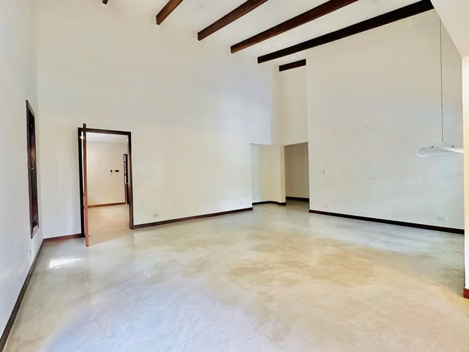 SE VENDE CASA INDEPENDIENTE SAN RAFAEL DE ESCAZÚ*