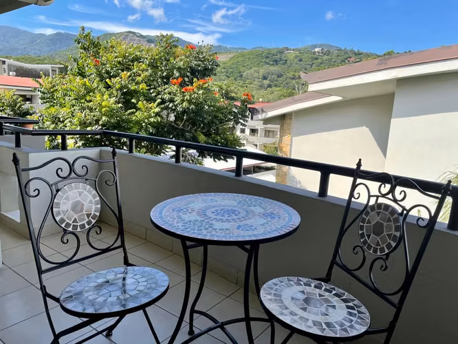 SE ALQUILA APARTAMENTO AMUEBLADO SANTA ANA - Imagen 6