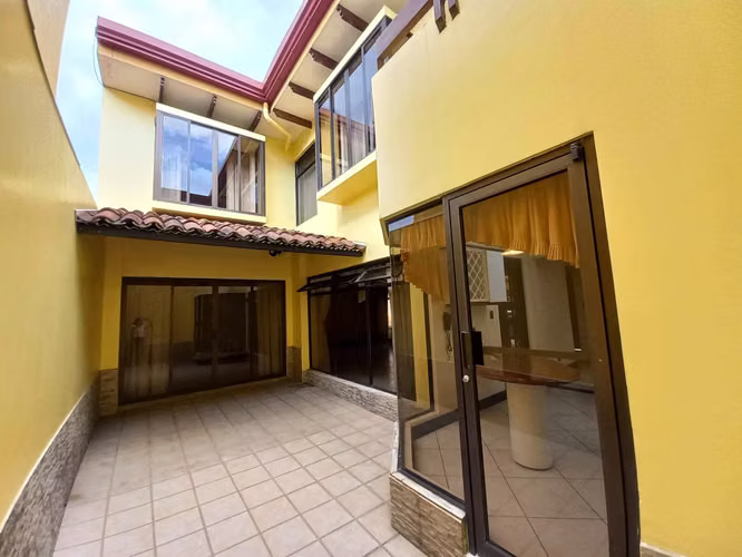 VENTA DE CASA EN CONDOMINIO-BELEN-HEREDIA*