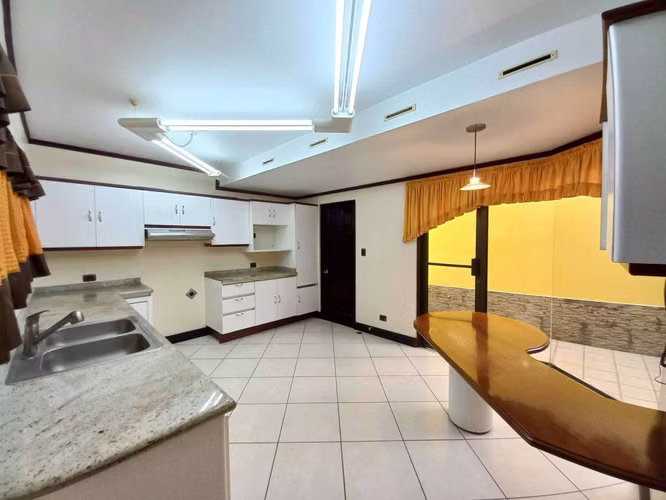 VENTA DE CASA EN CONDOMINIO-BELEN-HEREDIA*