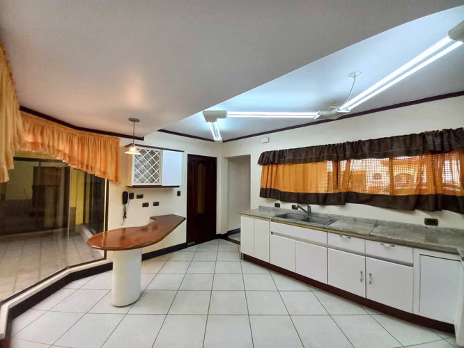 VENTA DE CASA EN CONDOMINIO-BELEN-HEREDIA*