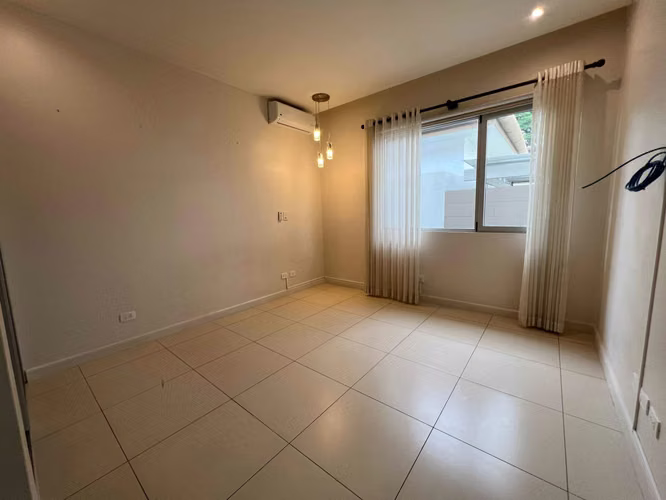 VENTA DE CASA EN LINDORA PLACE PARA INVERSIÓN - Imagen 8