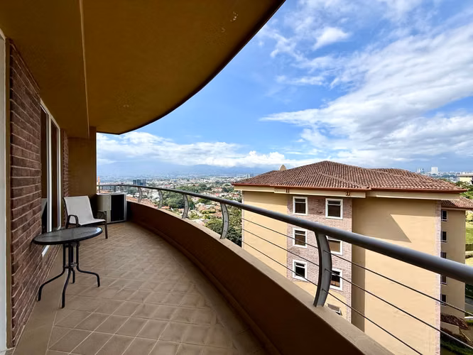 ALQUILER DE APARTAMENTO EN CONDOMINIO VALLE ARRIBA AMUEBLADO - Imagen 13