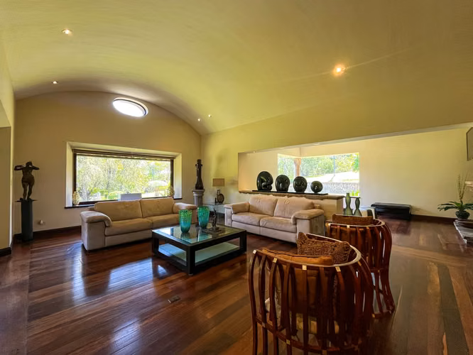 VENTA DE FINCA EN SANTA ANA