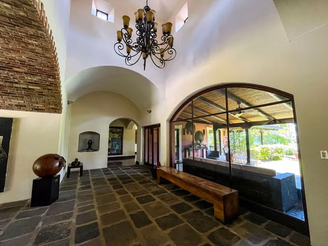VENTA DE FINCA EN SANTA ANA